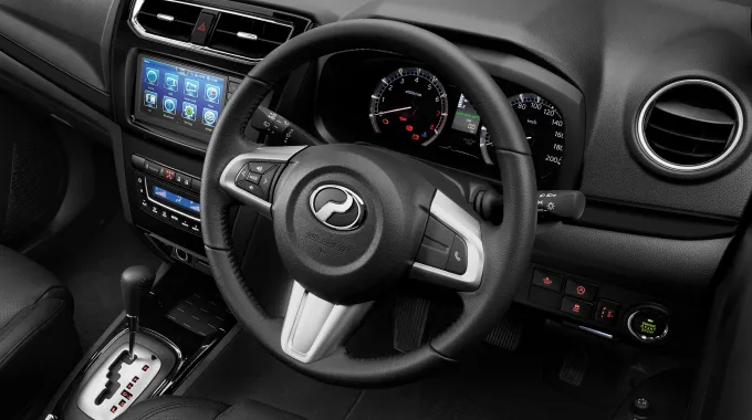 Adjustable Leather-wrapped Steering with Audio and ‘Receive Call’ Control